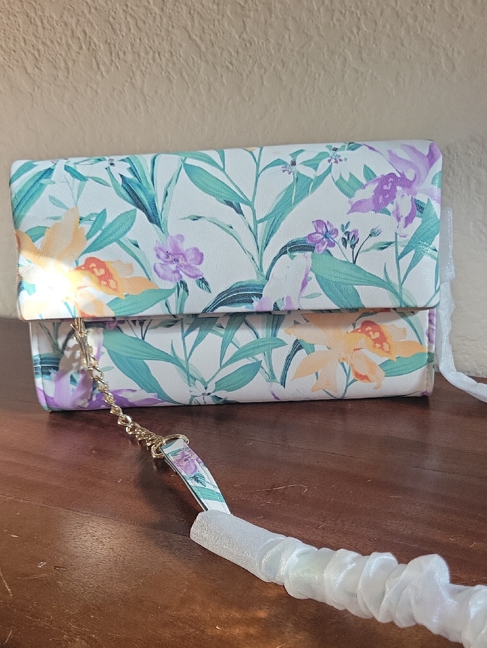 INC International Concepts White Floral Fold-Over Clutch with Gold Chain